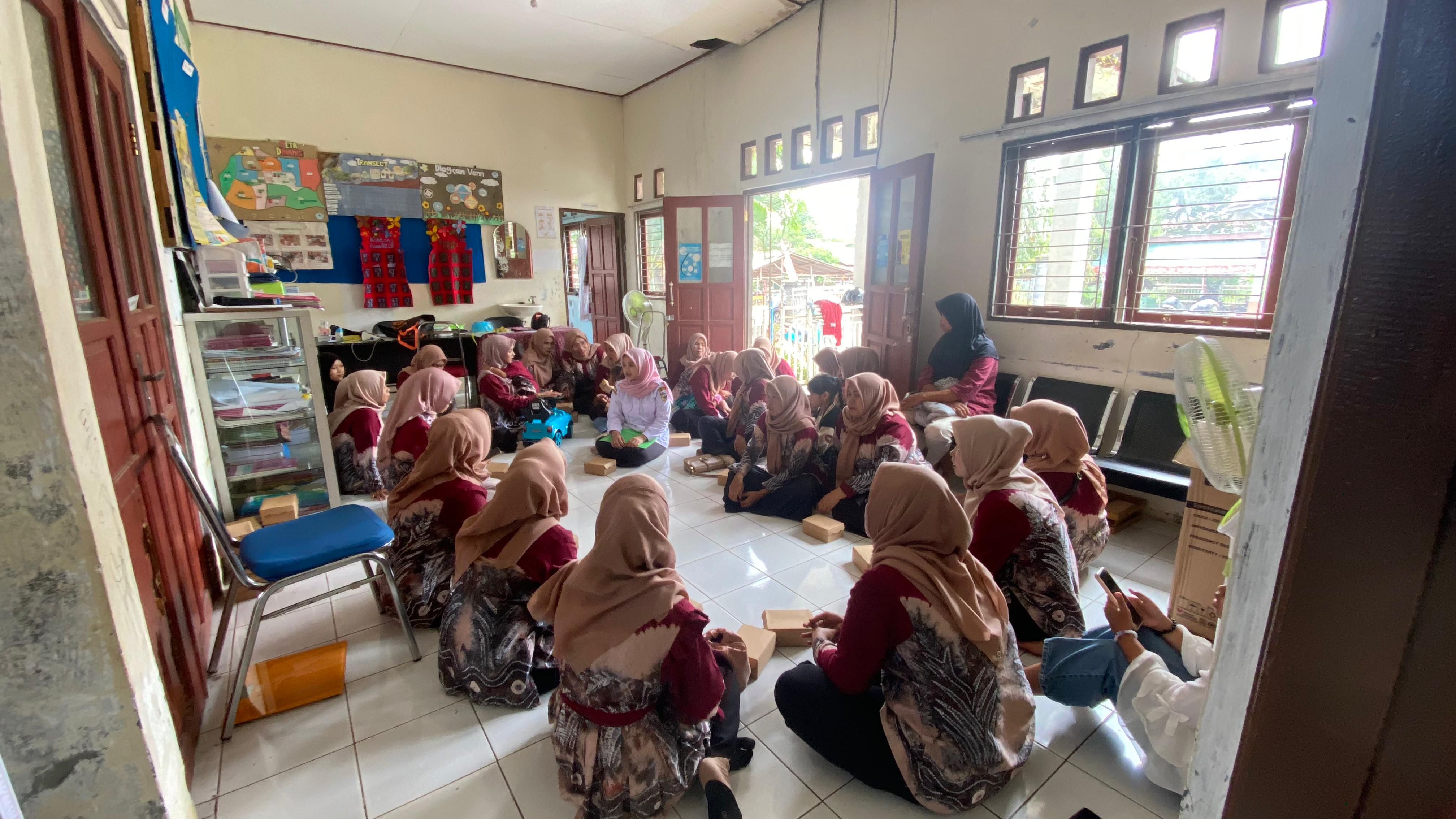 Rapat Koordinasi Rutin dan Pembinaan Kader Posyandu Desa